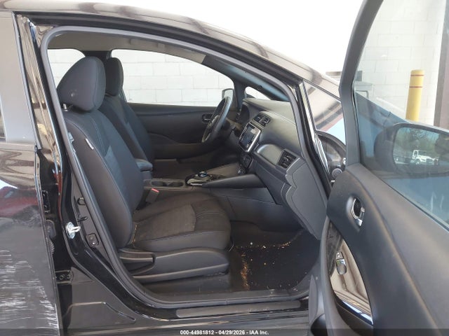 1N4AZ1CV5NC558767 Nissan Leaf Sv 40 Kwh