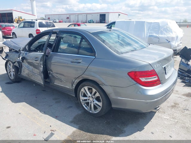 Aukcja sprzedaży 2012 Mercedes-benz C 300 Luxury 4matic, vin: WDDGF8BB5CR197926, numer aukcji: 44981841