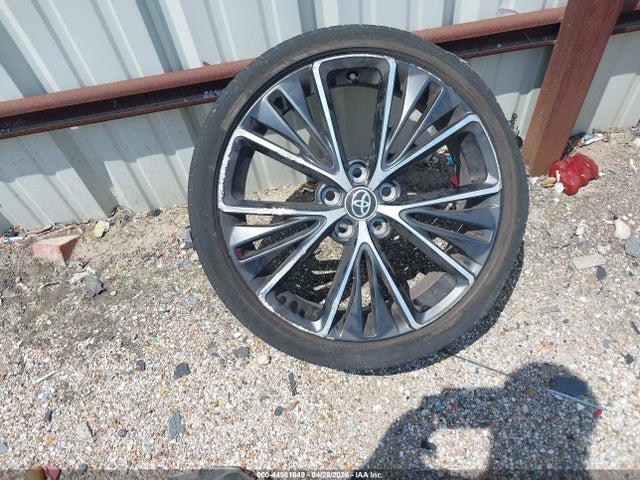 JTDACAAU3R3047943 Toyota PRIUS XLE