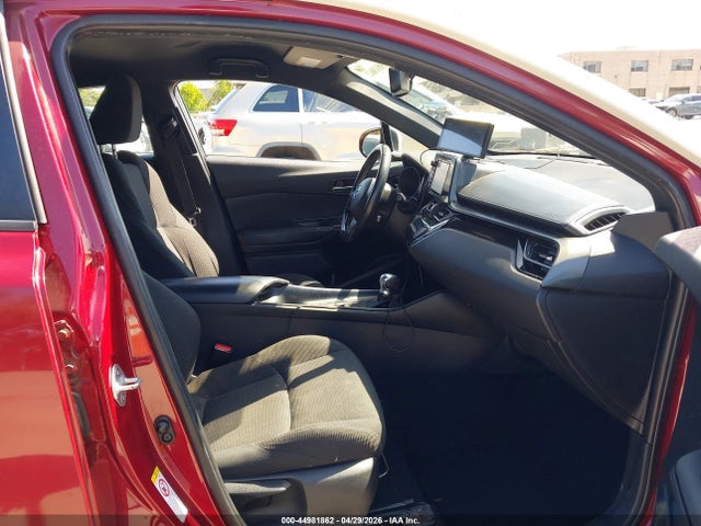 NMTKHMBX8JR021503 Toyota C-hr Xle Premium