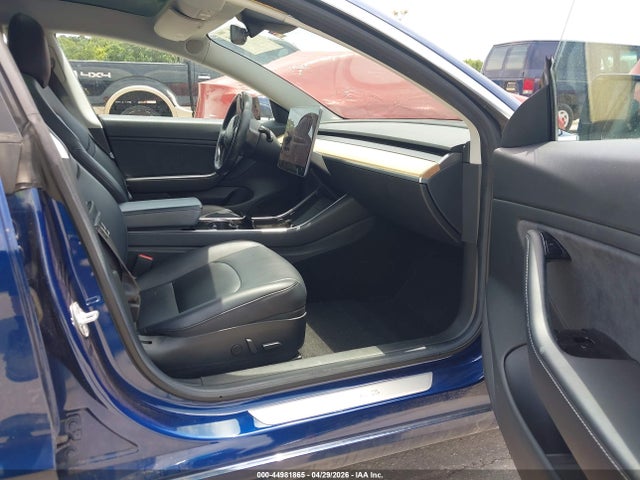 2018 Tesla Model 3 Long Range/mid Range მანქანა იყიდება აუქციონზე, vin: 5YJ3E1EA9JF007375, აუქციონის ნომერი: 44981865