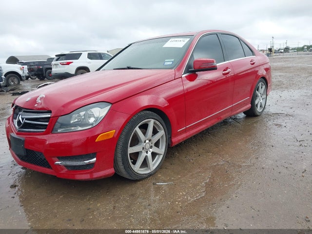 Продаж на аукціоні авто 2014 Mercedes-benz C-class C 250 Sport, vin: WDDGF4HB3EA956915, номер лоту: 44981876