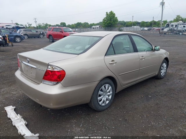 44981889 :رقم المزاد ، 4T1BE32K05U556606 vin ، 2005 Toyota Camry Le مزاد بيع