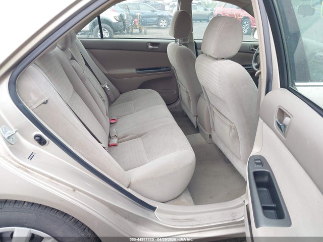 44981889 :رقم المزاد ، 4T1BE32K05U556606 vin ، 2005 Toyota Camry Le مزاد بيع