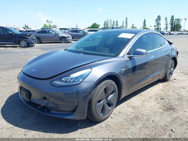 5YJ3E1EA2JF158154 Tesla Model 3 Long Range/mid Range