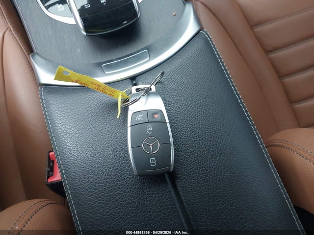 Продажа на аукционе авто 2019 Mercedes-benz Amg C 43 4matic, vin: 55SWF6EB5KU311979, номер лота: 44981896