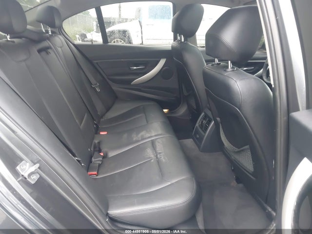 2013 Bmw 320i მანქანა იყიდება აუქციონზე, vin: WBA3B1C55DF461568, აუქციონის ნომერი: 44981905