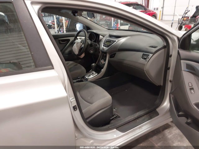 Продаж на аукціоні авто 2012 Hyundai Elantra Gls (ulsan Plant), vin: KMHDH4AE0CU375584, номер лоту: 44981920