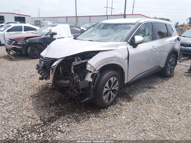 44981925 :رقم المزاد ، 5N1BT3BA9PC820153 vin ، 2023 Nissan Rogue Sv Fwd مزاد بيع