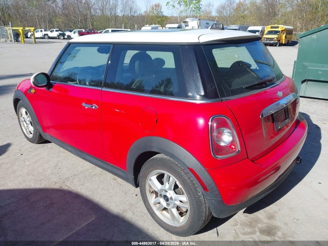 2013 Mini Hardtop Cooper მანქანა იყიდება აუქციონზე, vin: WMWSU3C56DT548074, აუქციონის ნომერი: 44982017