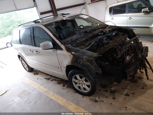 Auction sale of the 2010 Chrysler Town & Country Touring, vin: 2A4RR5D17AR105407, lot number: 44982065
