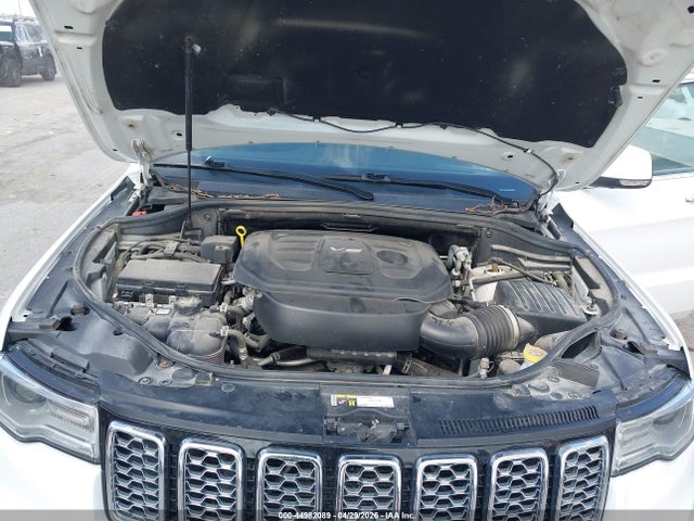 44982089 :رقم المزاد ، 1C4RJFCG7HC615977 vin ، 2017 Jeep Grand Cherokee Overland 4x4 مزاد بيع