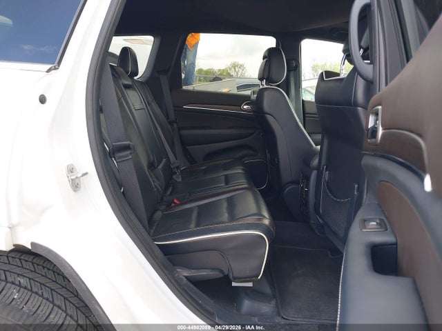 44982089 :رقم المزاد ، 1C4RJFCG7HC615977 vin ، 2017 Jeep Grand Cherokee Overland 4x4 مزاد بيع