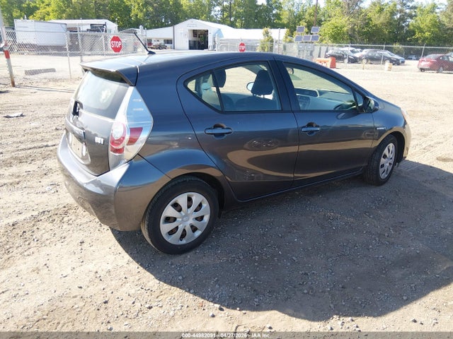 44982091 :رقم المزاد ، JTDKDTB34C1019316 vin ، 2012 Toyota Prius C Two مزاد بيع