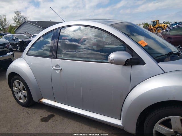 Продаж на аукціоні авто 2007 Volkswagen New Beetle 2.5, vin: 3VWRW31C37M515028, номер лоту: 44982092