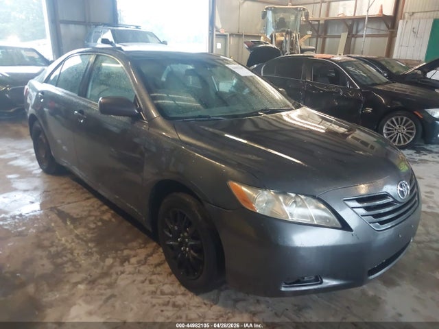 44982105 :رقم المزاد ، 4T1BE46K97U072498 vin ، 2007 Toyota Camry Le مزاد بيع