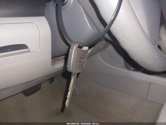 44982105 :رقم المزاد ، 4T1BE46K97U072498 vin ، 2007 Toyota Camry Le مزاد بيع