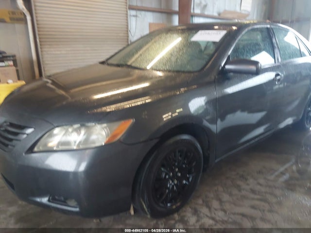 44982105 :رقم المزاد ، 4T1BE46K97U072498 vin ، 2007 Toyota Camry Le مزاد بيع