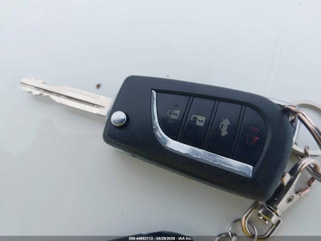 Продаж на аукціоні авто 2017 Toyota Corolla Se, vin: 5YFBURHE3HP573042, номер лоту: 44982112