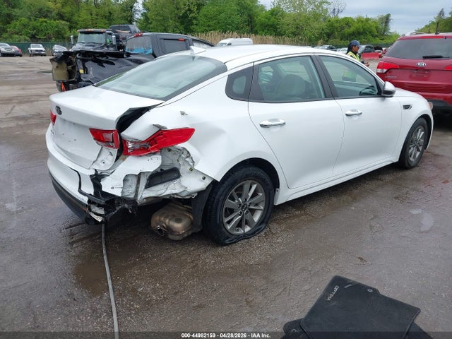 2016 Kia Optima Lx Turbo მანქანა იყიდება აუქციონზე, vin: 5XXGT4L18GG031796, აუქციონის ნომერი: 44982159