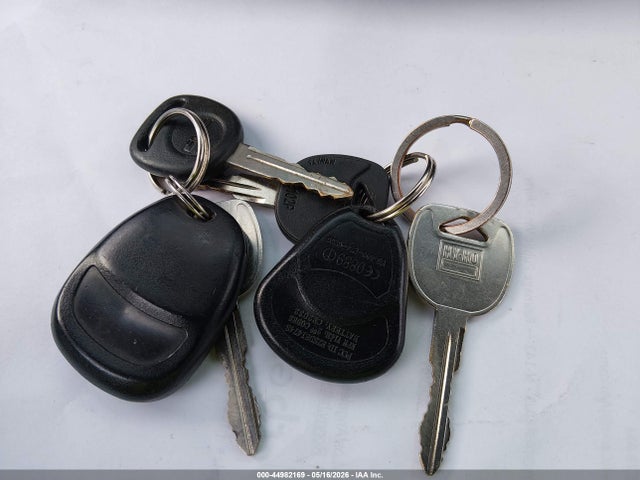 44982169 :رقم المزاد ، 1GTGK13U51F195041 vin ، 2001 Gmc Sierra 1500hd Sle مزاد بيع