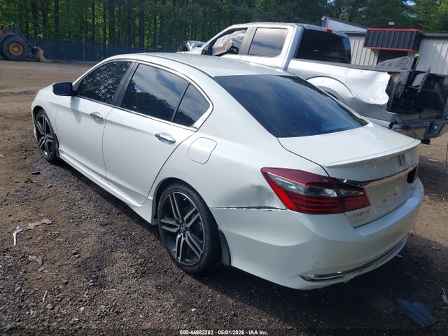 44982202 :رقم المزاد ، 1HGCR2F11HA093116 vin ، 2017 Honda Accord Sport Se مزاد بيع