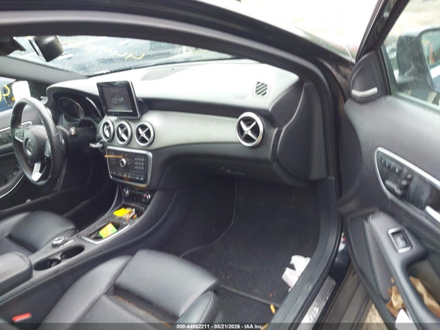 2017 Mercedes-benz Gla 250 4matic მანქანა იყიდება აუქციონზე, vin: WDCTG4GB7HJ319080, აუქციონის ნომერი: 44982211