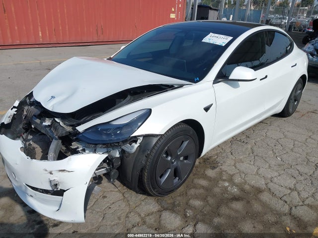 Tesla Model 3 Rear-wheel Drive 2022 5YJ3E1EA8NF332461 Image 2