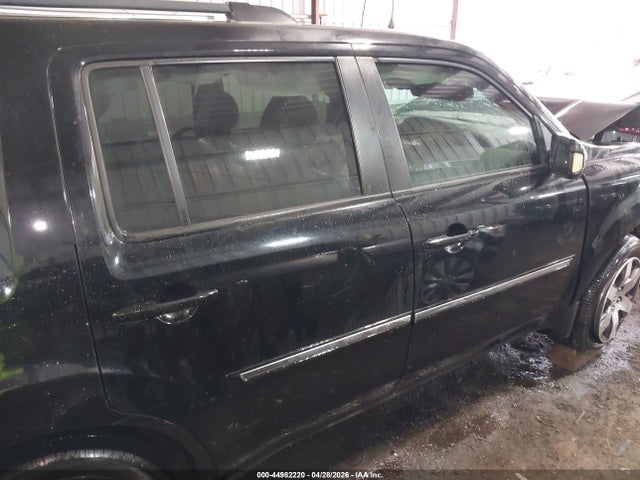 44982220 :رقم المزاد ، 5FNYF3H95CB040120 vin ، 2012 Honda Pilot Touring مزاد بيع