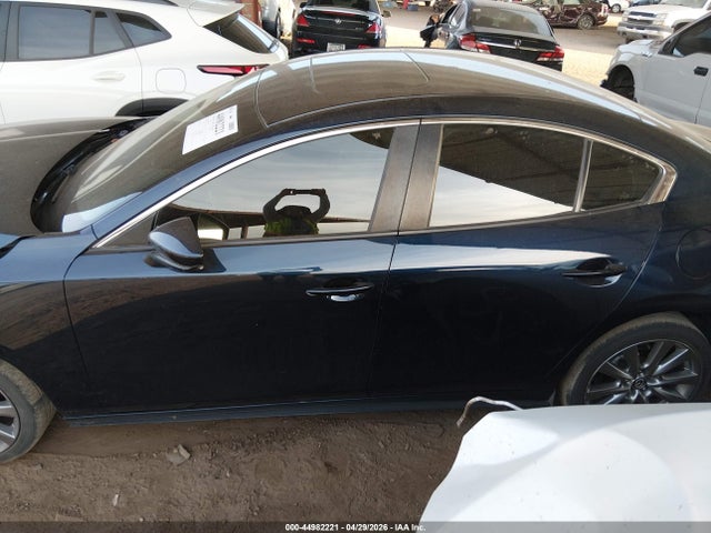 44982221 :رقم المزاد ، 3MZBPACM8PM374059 vin ، 2023 Mazda Mazda3 2.5 S Preferred مزاد بيع