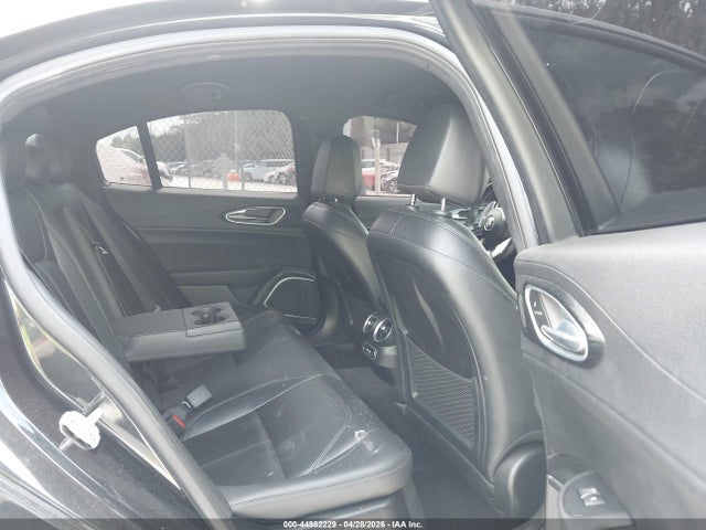 Продажа на аукционе авто 2023 Alfa Romeo Giulia Sprint Rwd, vin: ZARFAMAN6P7671303, номер лота: 44982229