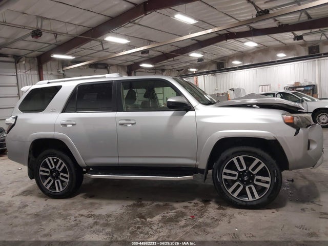 Aukcja sprzedaży 2017 Toyota 4runner Sr5, vin: JTEBU5JRXH5420138, numer aukcji: 44982233