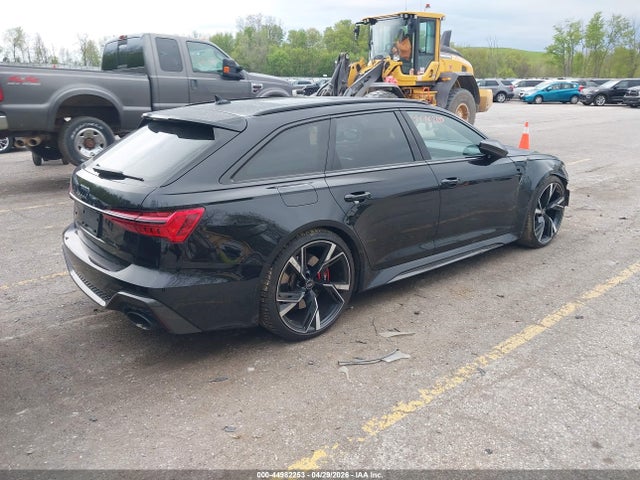 44982253 :رقم المزاد ، WUA1CBF23NN903756 vin ، 2022 Audi Rs 6 Avant Tfsi Quattro Tiptronic مزاد بيع
