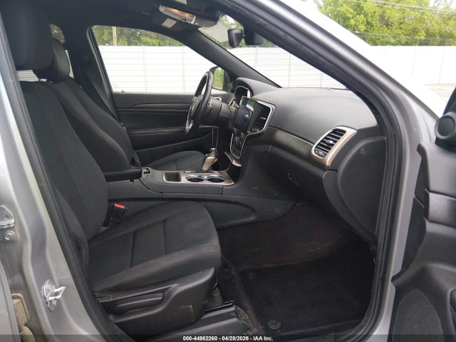 Продаж на аукціоні авто 2017 Jeep Grand Cherokee Laredo 4x2, vin: 1C4RJEAG9HC888481, номер лоту: 44982260