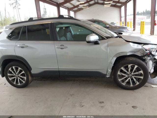 Toyota Corolla Cross Xle 2024 7MUDAABG8RV117534 Image 14