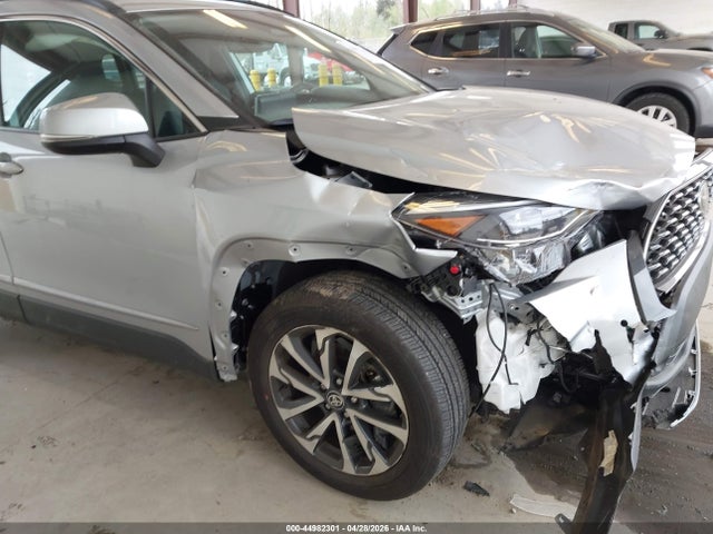Toyota Corolla Cross Xle 2024 7MUDAABG8RV117534 Image 6