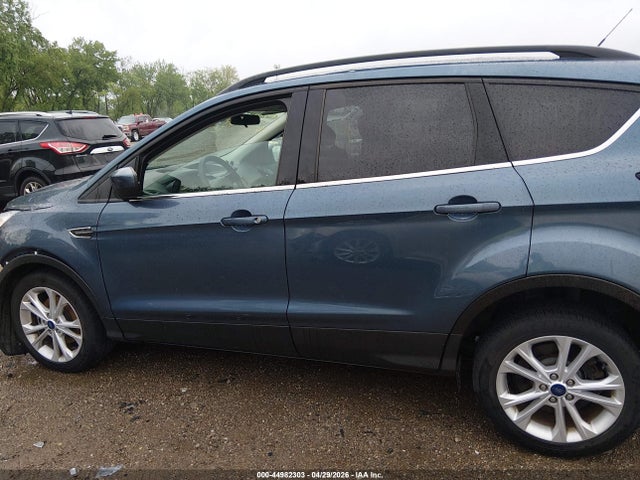44982303 :رقم المزاد ، 1FMCU0GD2JUC30963 vin ، 2018 Ford Escape Se مزاد بيع