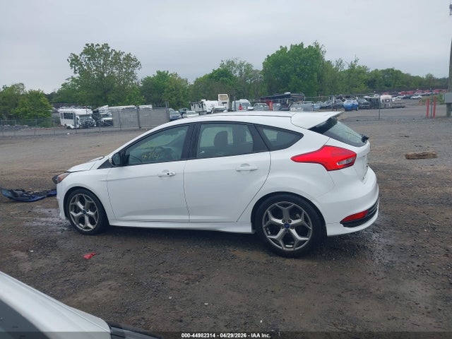 Aukcja sprzedaży 2016 Ford Focus St, vin: 1FADP3L90GL224005, numer aukcji: 44982314