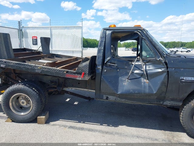 44982337 :رقم المزاد ، 2FDLF47G2KCA86375 vin ، 1989 Ford F Super Duty مزاد بيع