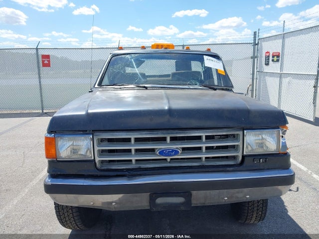 44982337 :رقم المزاد ، 2FDLF47G2KCA86375 vin ، 1989 Ford F Super Duty مزاد بيع