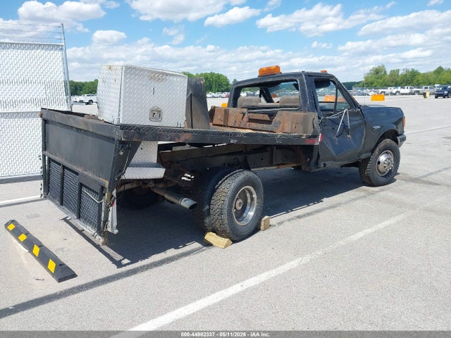 44982337 :رقم المزاد ، 2FDLF47G2KCA86375 vin ، 1989 Ford F Super Duty مزاد بيع