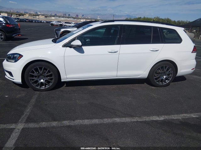3VW117AU0JM759755 Volkswagen Golf Sportwagen Tsi S