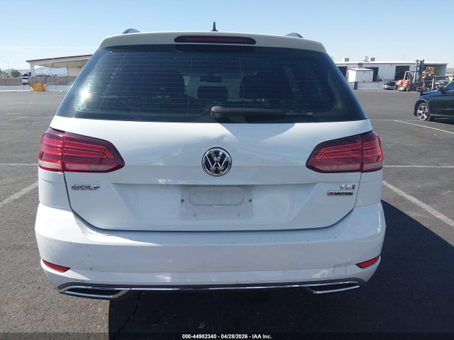 3VW117AU0JM759755 Volkswagen Golf Sportwagen Tsi S