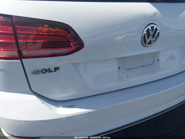 3VW117AU0JM759755 Volkswagen Golf Sportwagen Tsi S