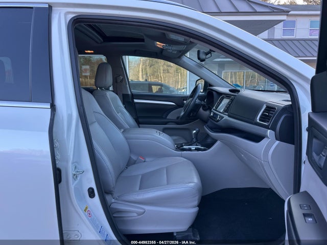 2016 Toyota Highlander Xle V6 მანქანა იყიდება აუქციონზე, vin: 5TDJKRFH9GS322708, აუქციონის ნომერი: 44982355