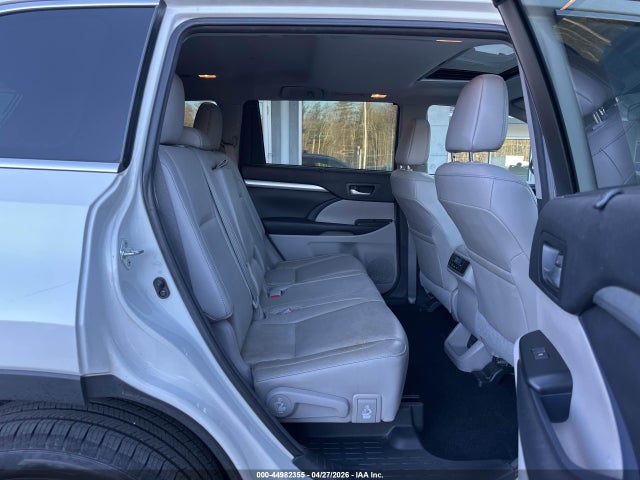 2016 Toyota Highlander Xle V6 მანქანა იყიდება აუქციონზე, vin: 5TDJKRFH9GS322708, აუქციონის ნომერი: 44982355