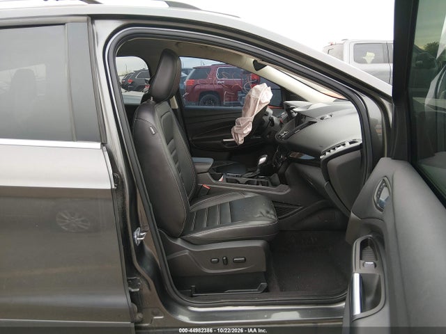Продаж на аукціоні авто 2019 Ford Escape Titanium, vin: 1FMCU9J90KUB63015, номер лоту: 44982386