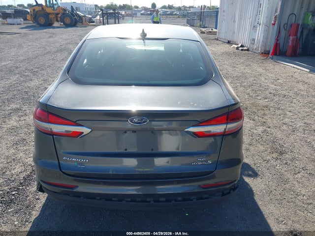 3FA6P0LU1KR120662 Ford Fusion Hybrid Se