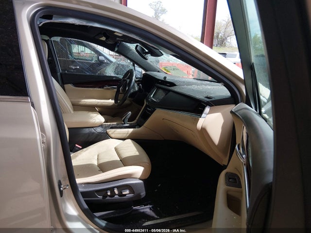 Продажа на аукционе авто 2017 Cadillac Xt5 Luxury, vin: 1GYKNDRS5HZ194760, номер лота: 44982411