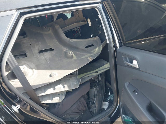 Hyundai TUCSON SE 2019 KM8J2CA46KU979984 Image 8